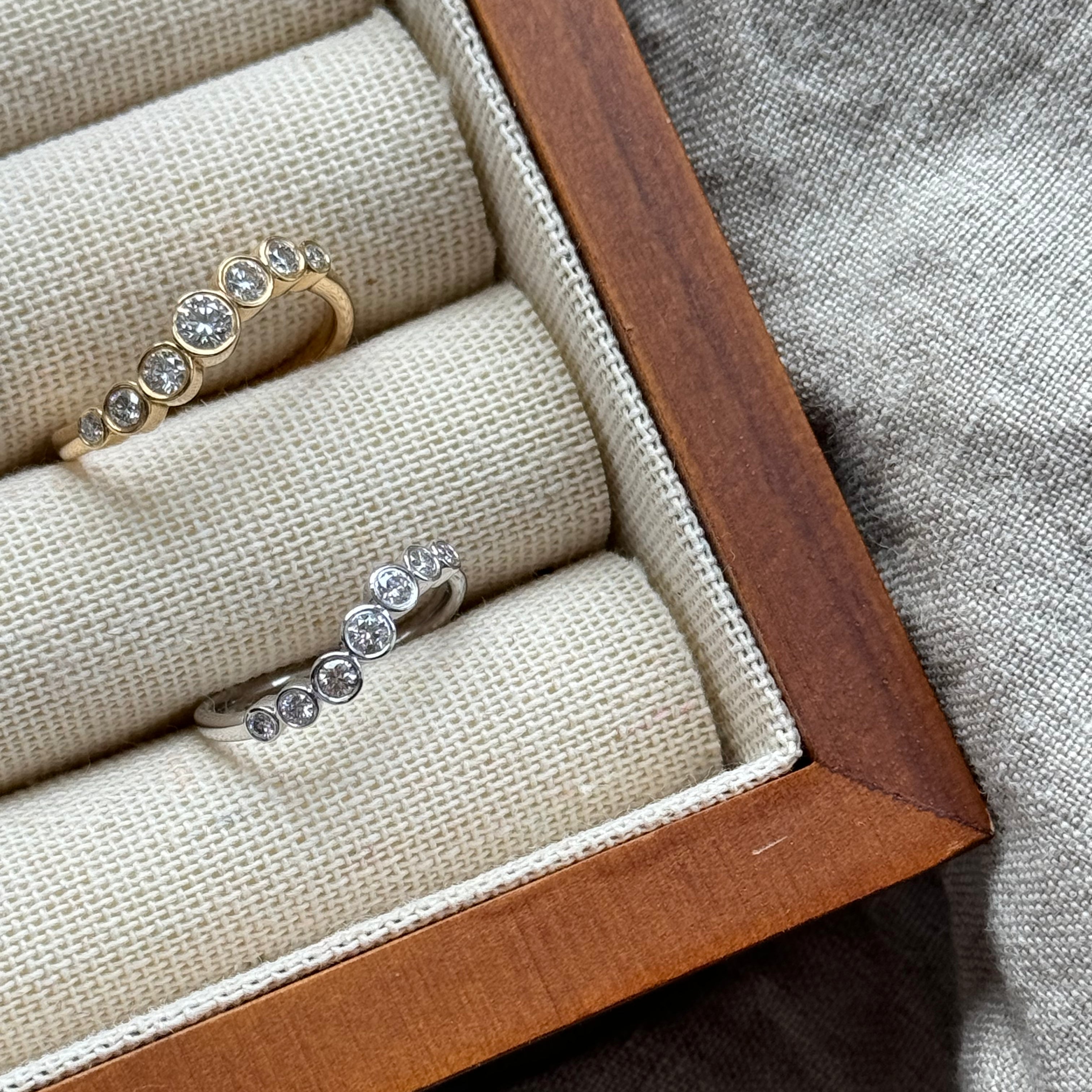 Wave Bezel Diamantring