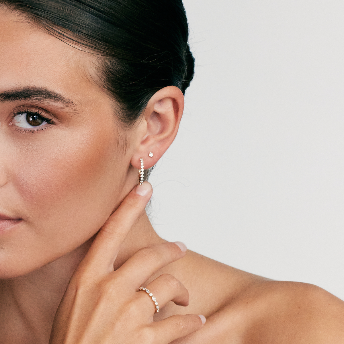 Floating Diamant Hoops