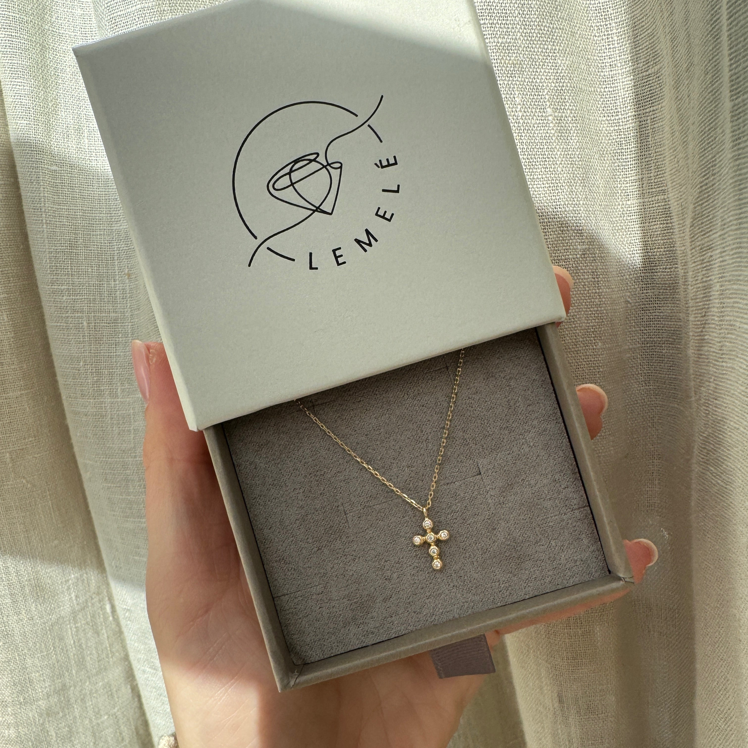 Diamantkors Bezel Halskæde