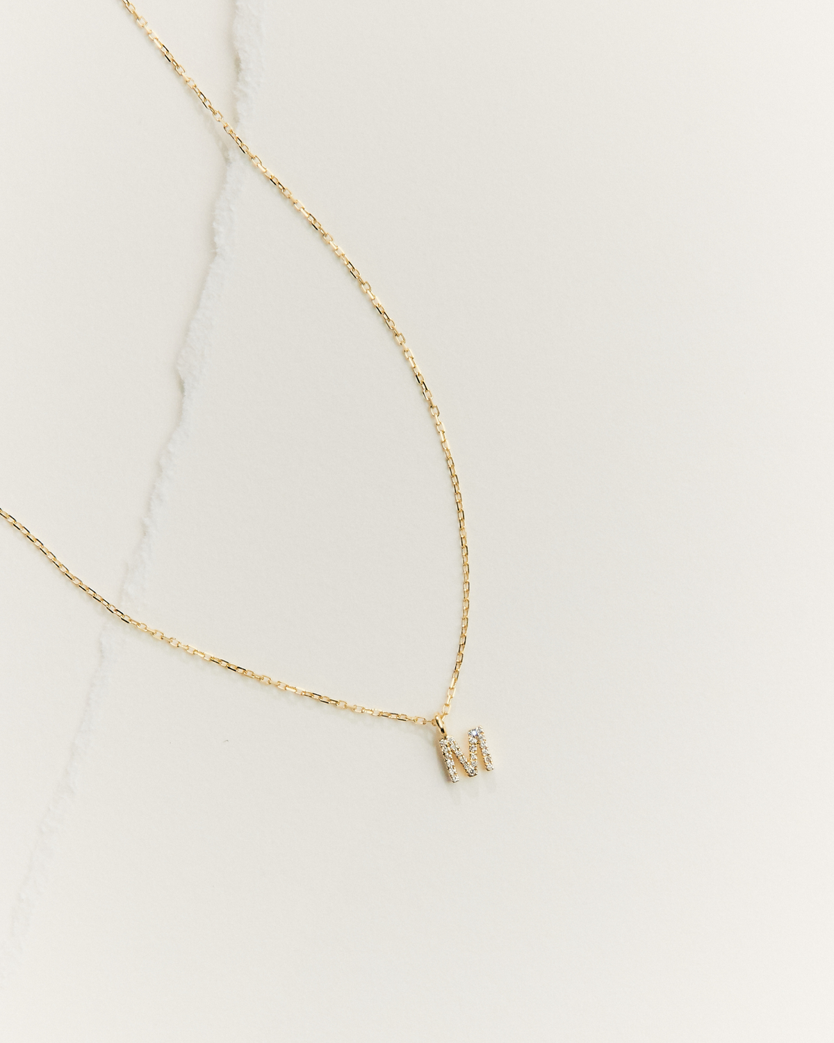 Diamant Bogstav | A-Z | Halskæde m. vedhæng