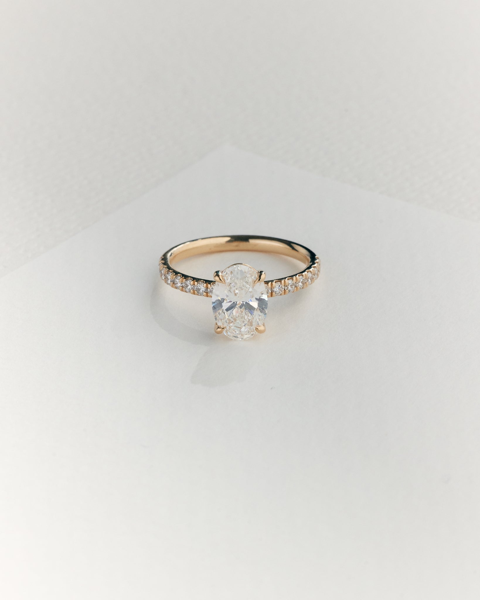 Ava Diamantring | Oval