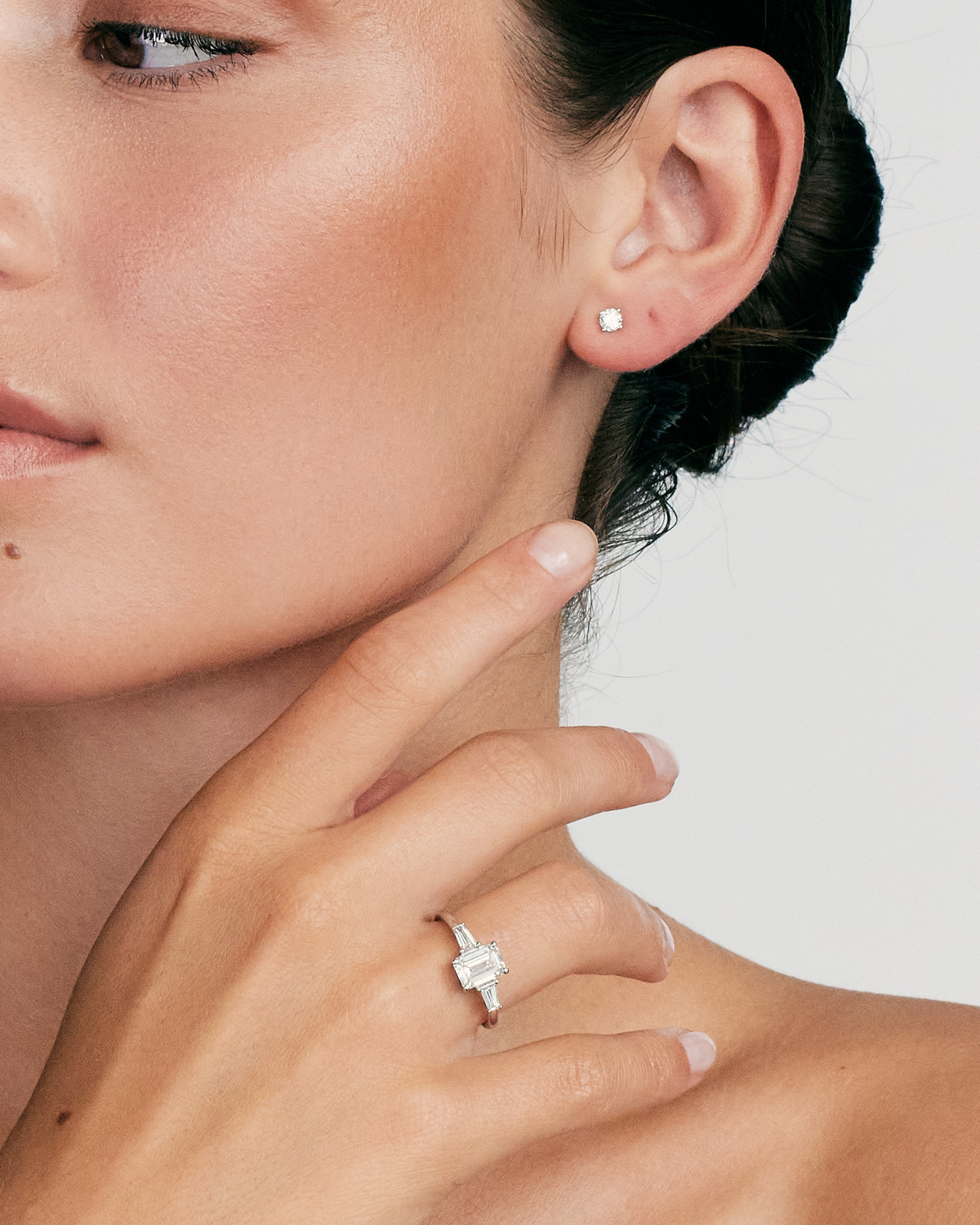 Alma Diamantring | Emerald & Baguette