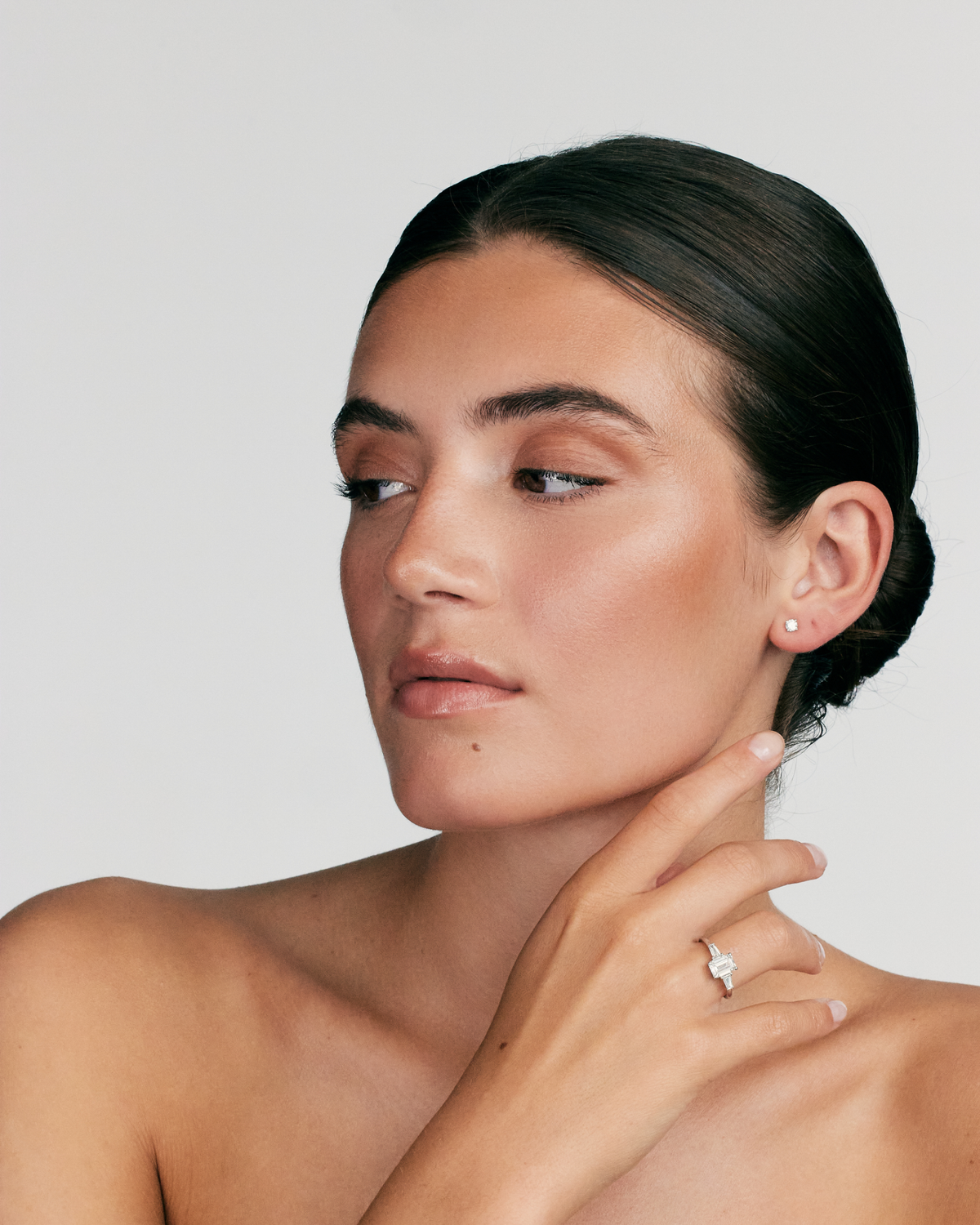 Alma Diamantring | Emerald & Baguette