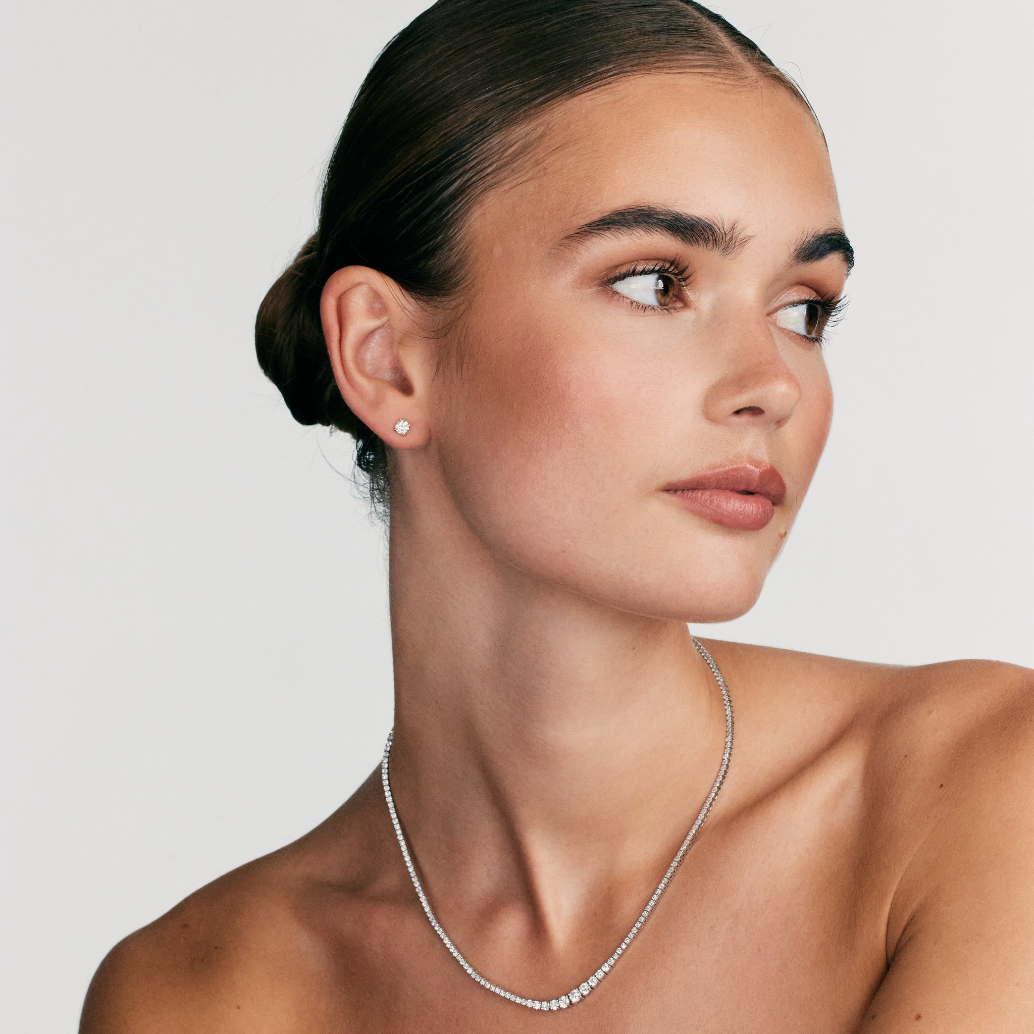Solitaire Prong Diamant Ørestikker
