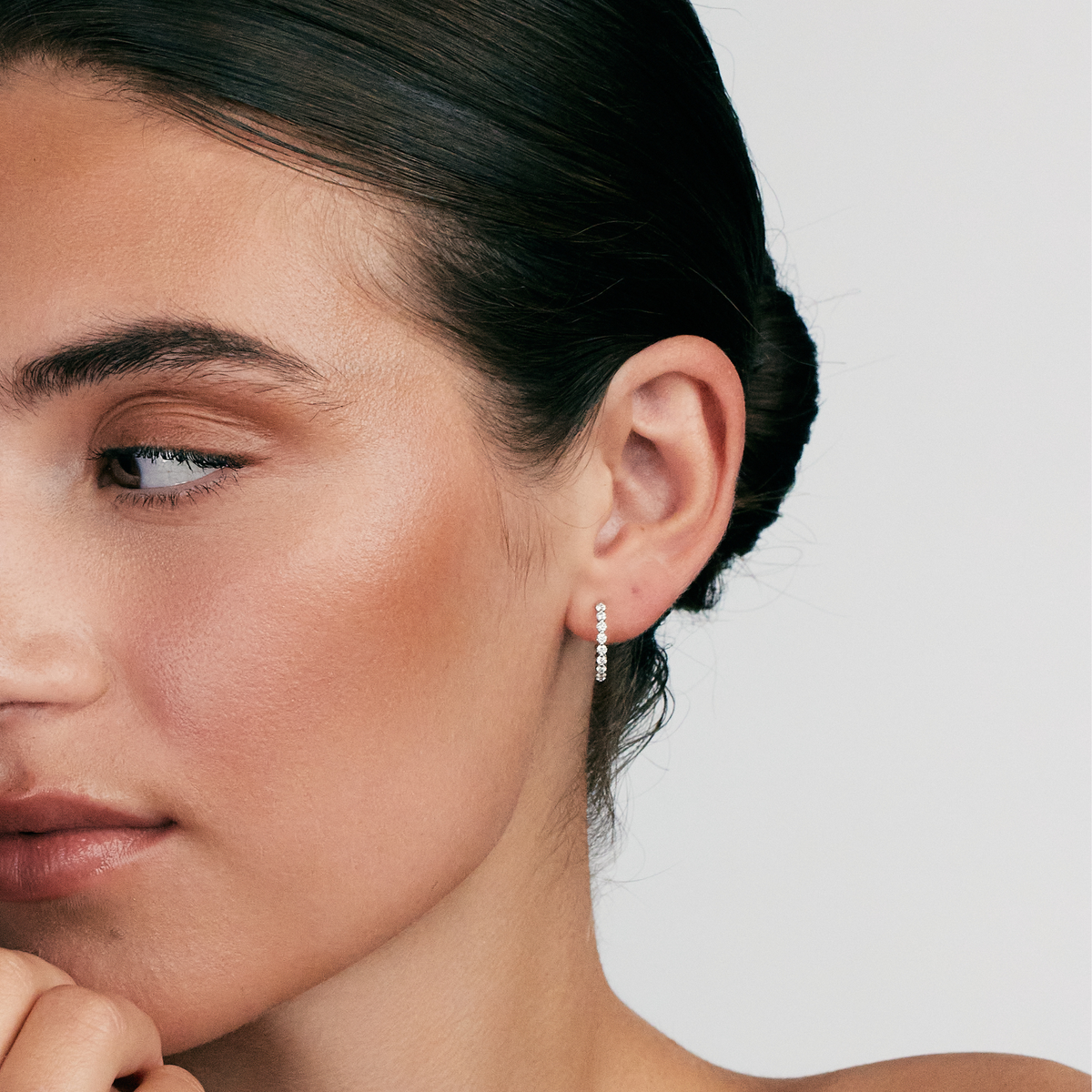 Floating Diamant Hoops