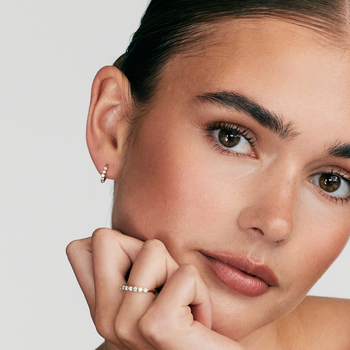 Floating Diamant Hoops
