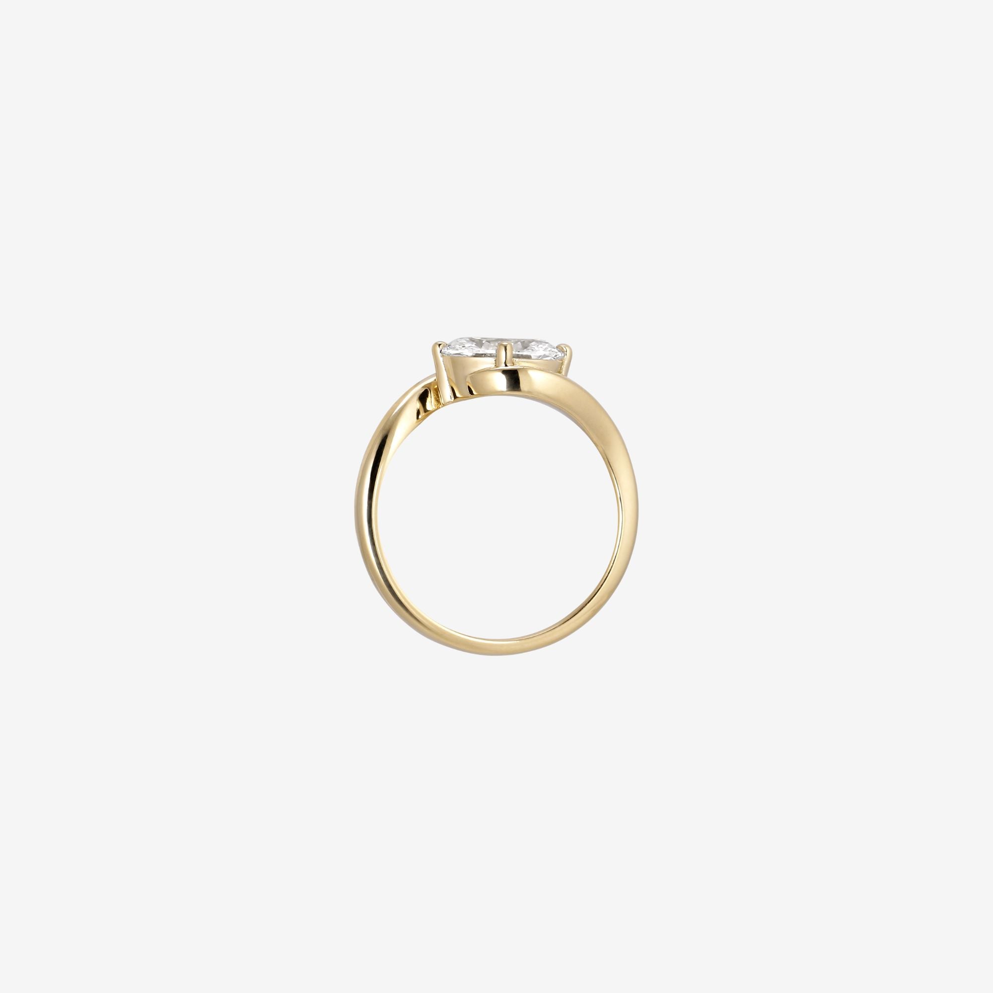 Nora Diamantring | Oval