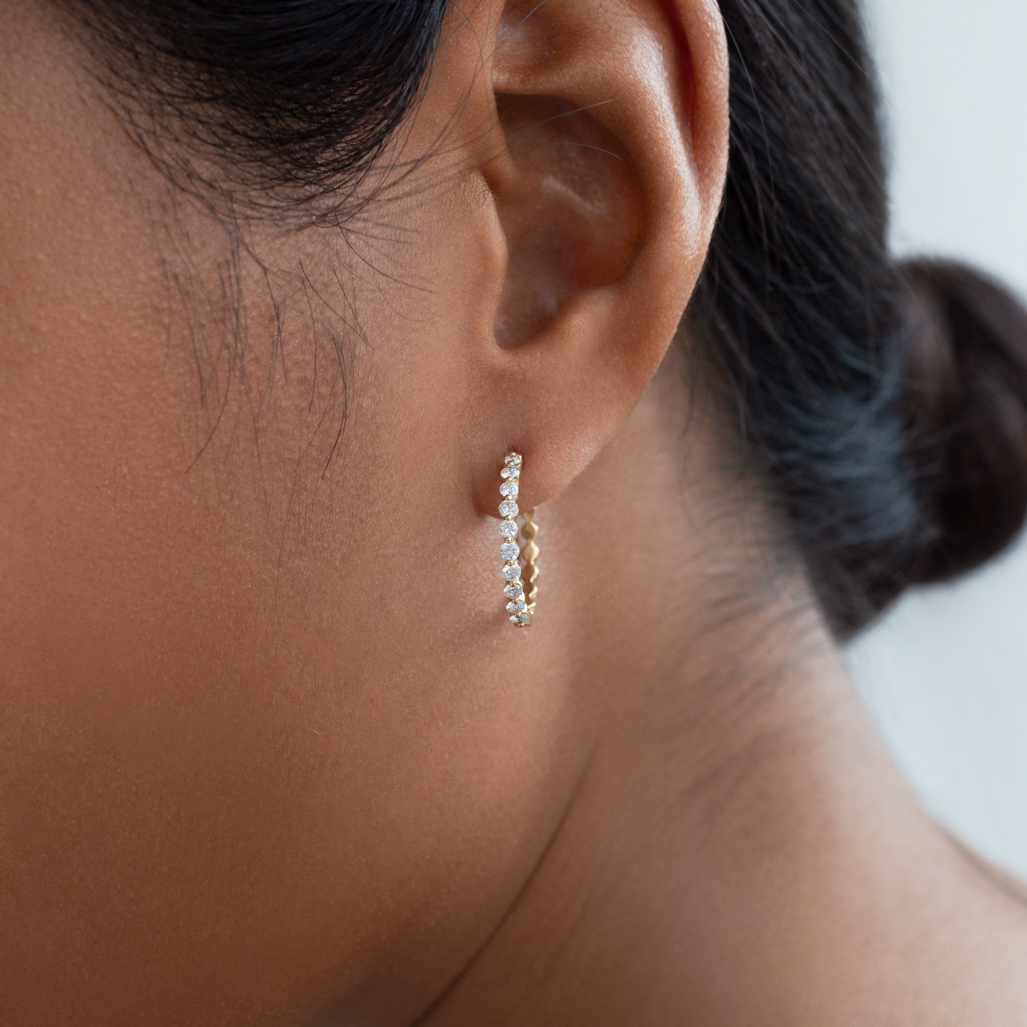 Floating Diamant Hoops | 18K Guld