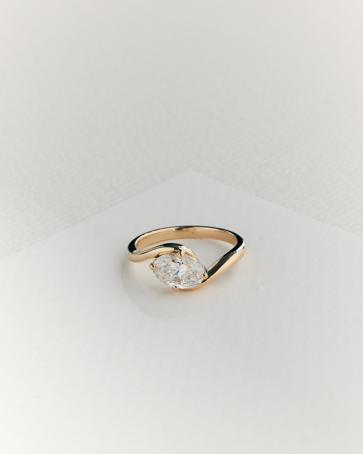 Nora Diamantring | Oval