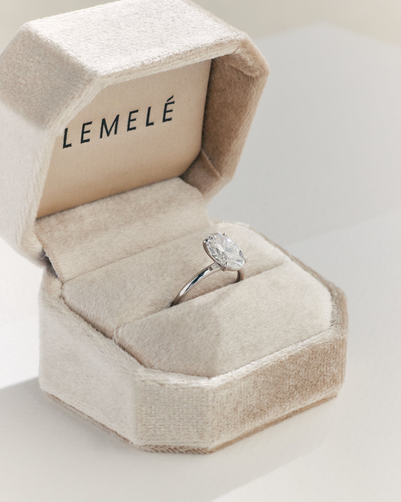 Ella Diamantring  | Oval