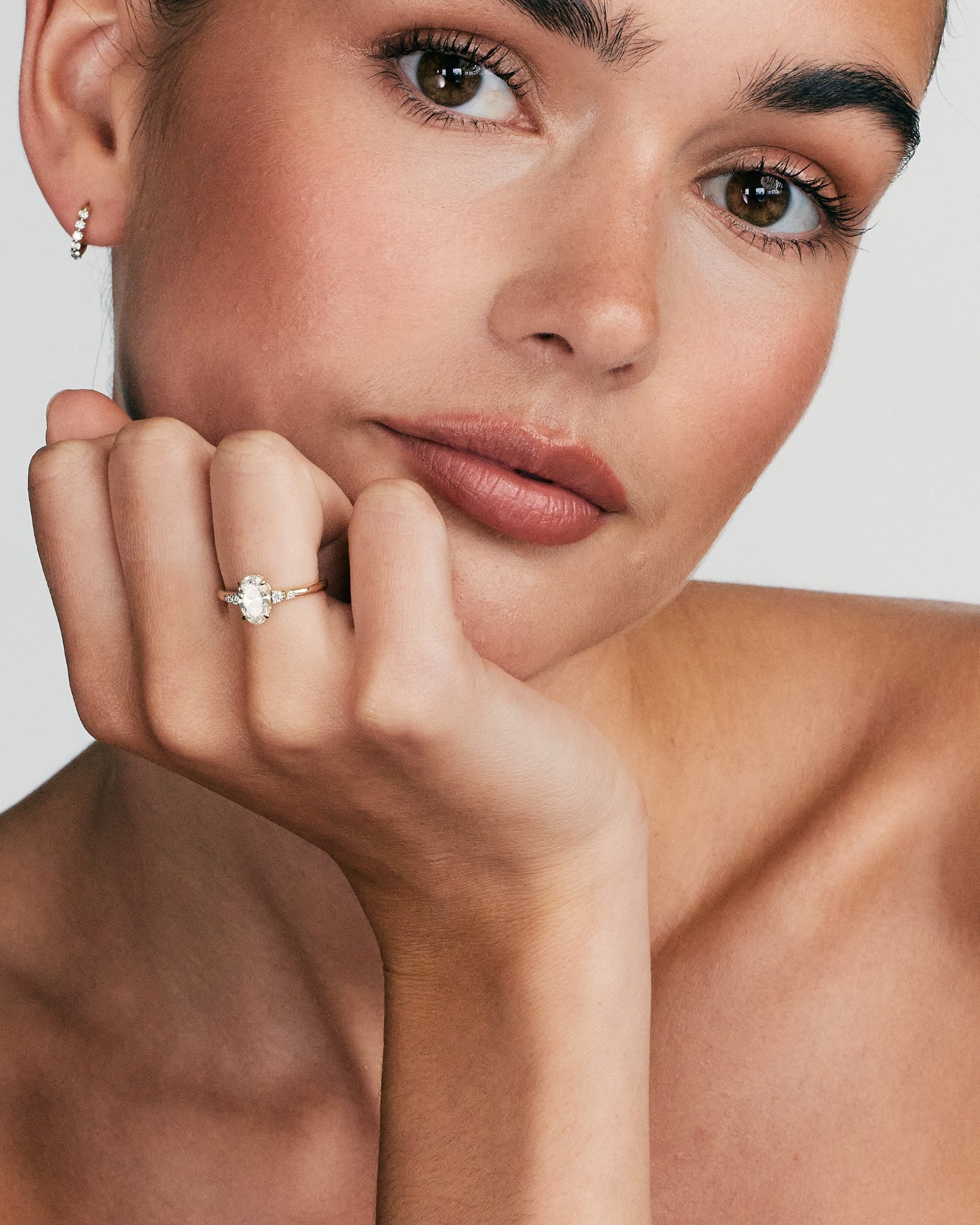 Josie Diamantring | Oval