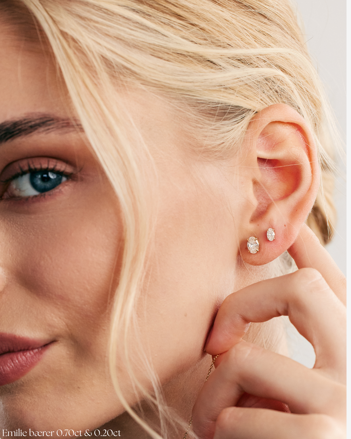 Solitaire Prong Diamant Ørestikker | Oval